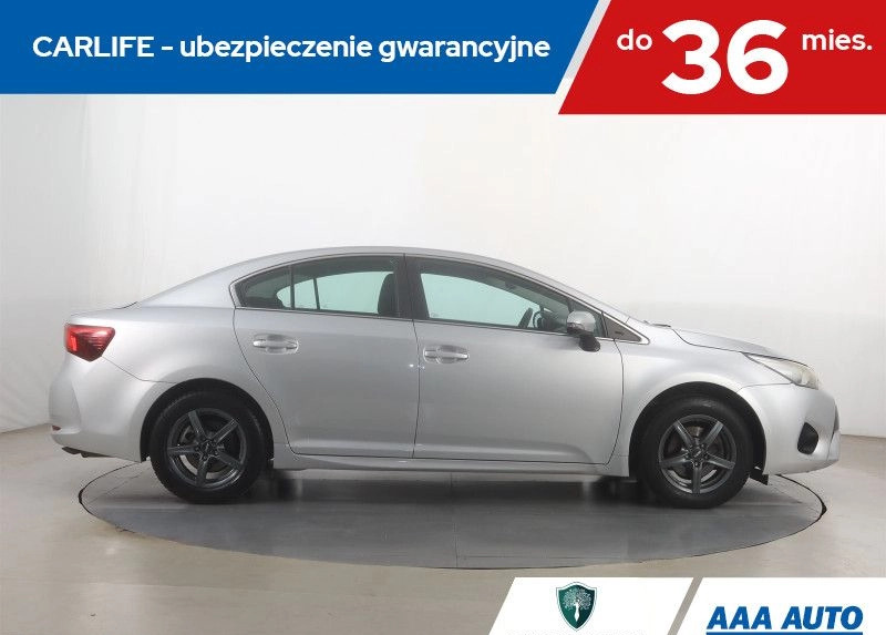 Toyota Avensis cena 60000 przebieg: 69240, rok produkcji 2016 z Chmielnik małe 191